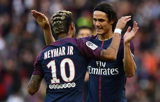  特鲁瓦后防重组显效，零封昂热收获赛季首胜  